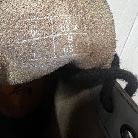 Dr. Martens 1460 boots - Picture 3 of 3